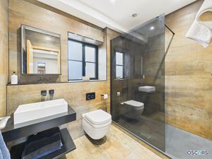 Photo 39- click for photo gallery